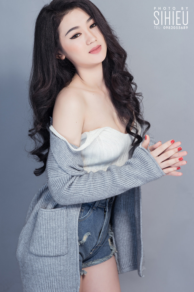 淫语模特